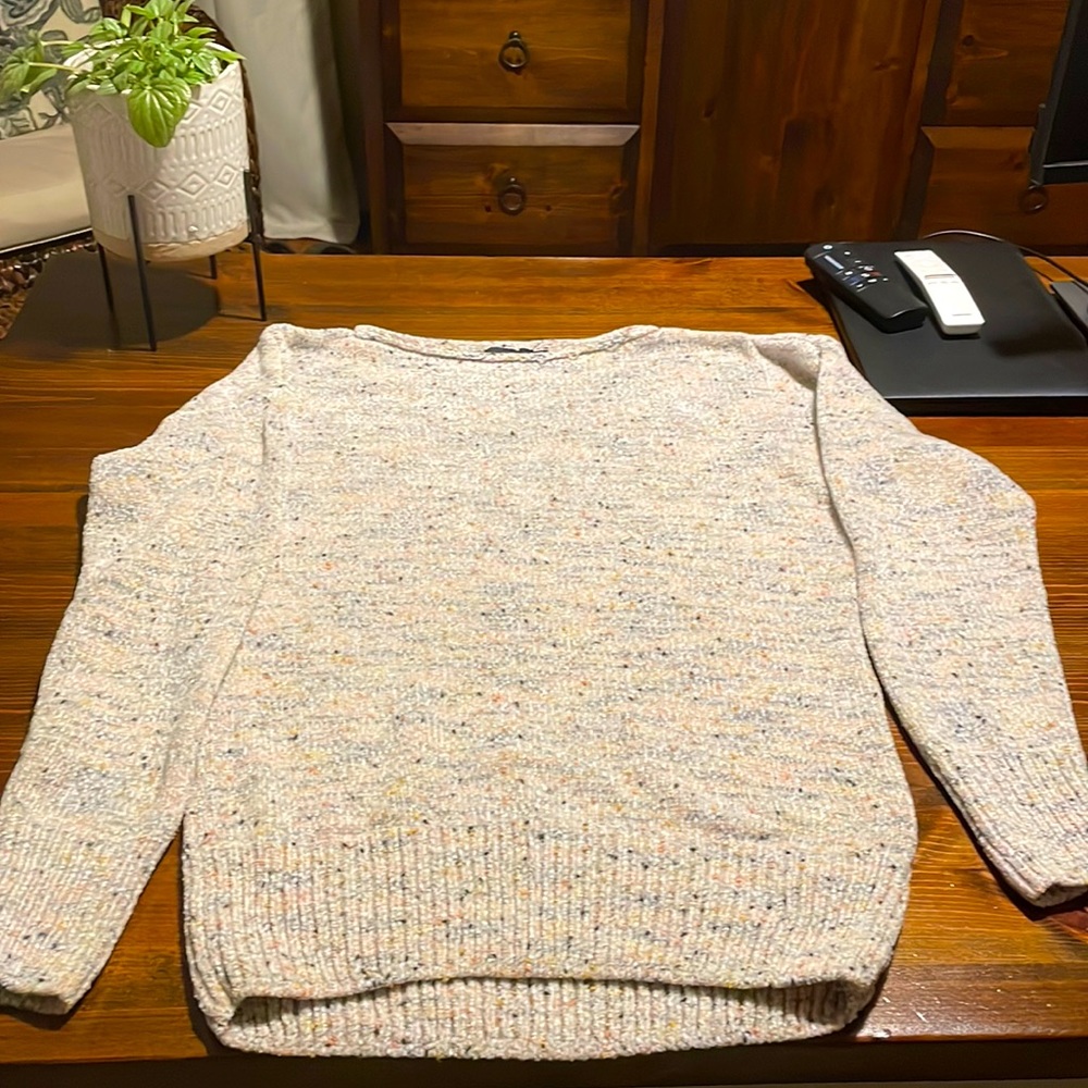 Prana Sweater - Picture 4 of 7